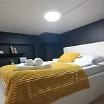 Droinvest Zarembowicza Lotnisko Airport - Fv Apartment