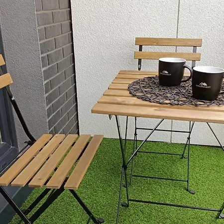 Droinvest Zarembowicza Lotnisko Airport - Fv * Wrocław