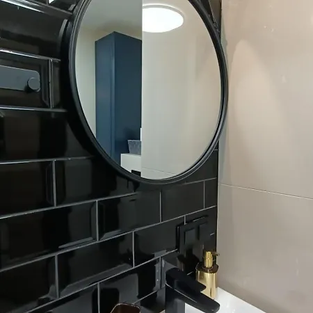 Droinvest Zarembowicza Lotnisko Airport - Fv * Wrocław