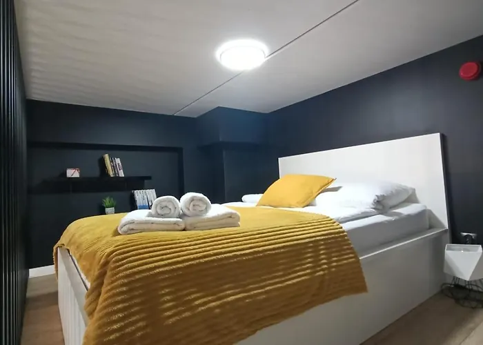 Droinvest Zarembowicza Lotnisko Airport - Fv Apartment